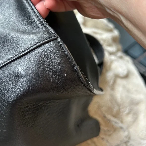 STELLA McCARTNEY Stella Logo Vegan Leather Tote Bag - Picture 7 of 16